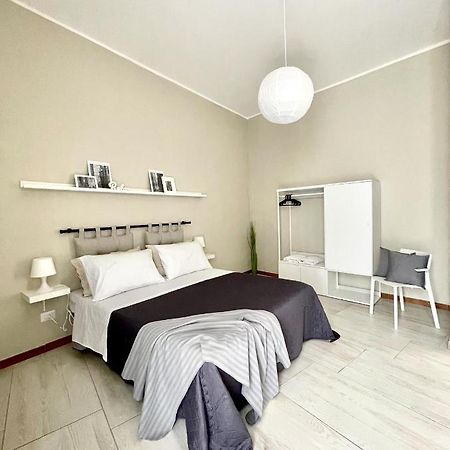 Grey Apartment Caiazzo Exterior foto